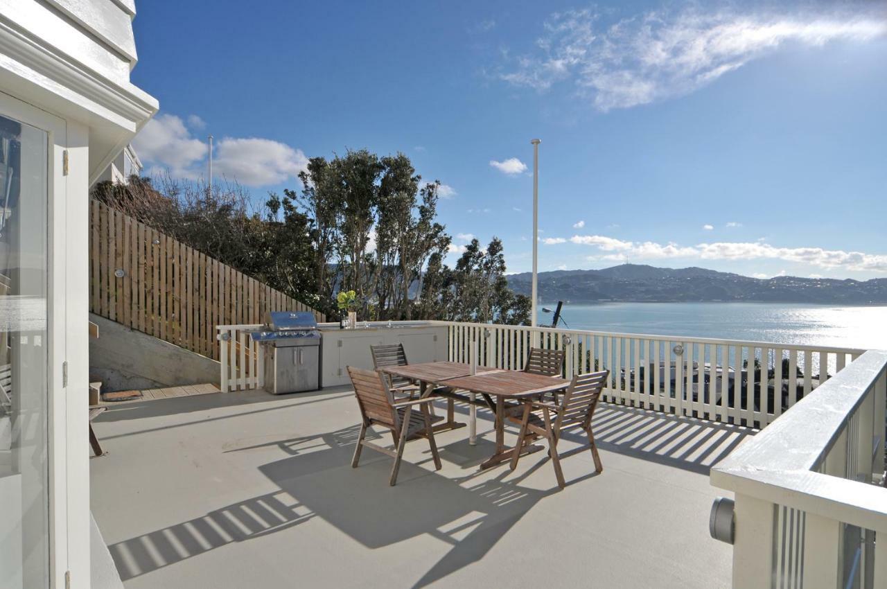 Incredible Views! Luxurious Studio & Outdoor Living Wellington Exterior photo